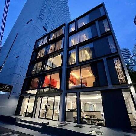 T2 The Portal Sukhumvit Banguecoque Exterior foto