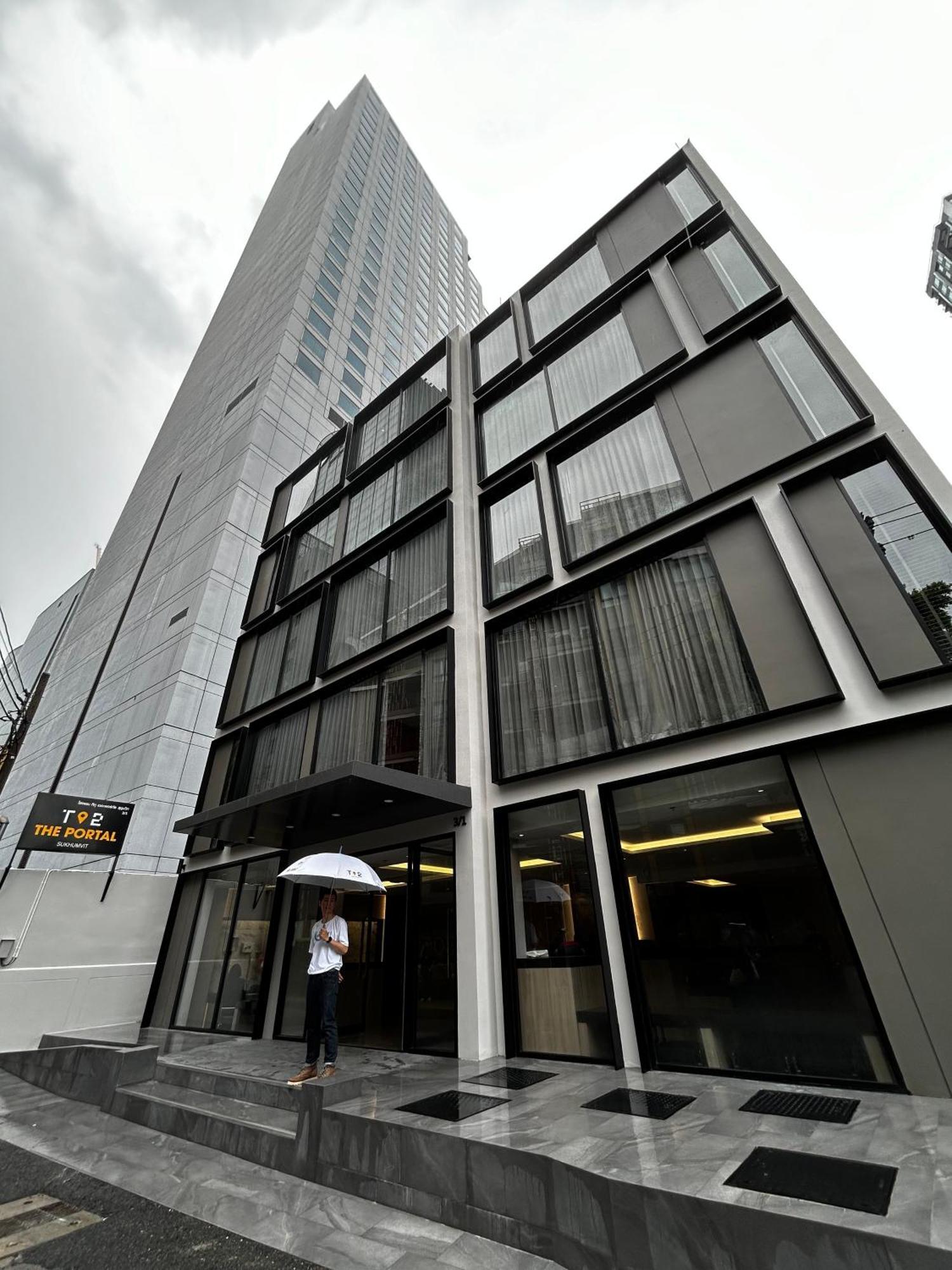 T2 The Portal Sukhumvit Banguecoque Exterior foto