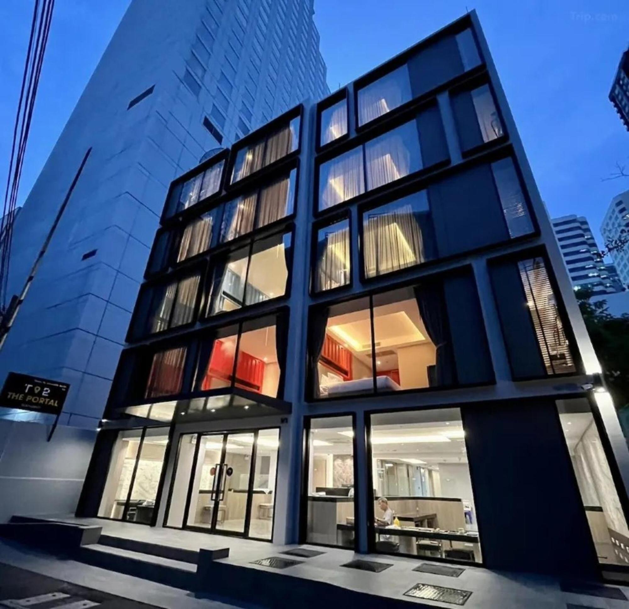 T2 The Portal Sukhumvit Banguecoque Exterior foto