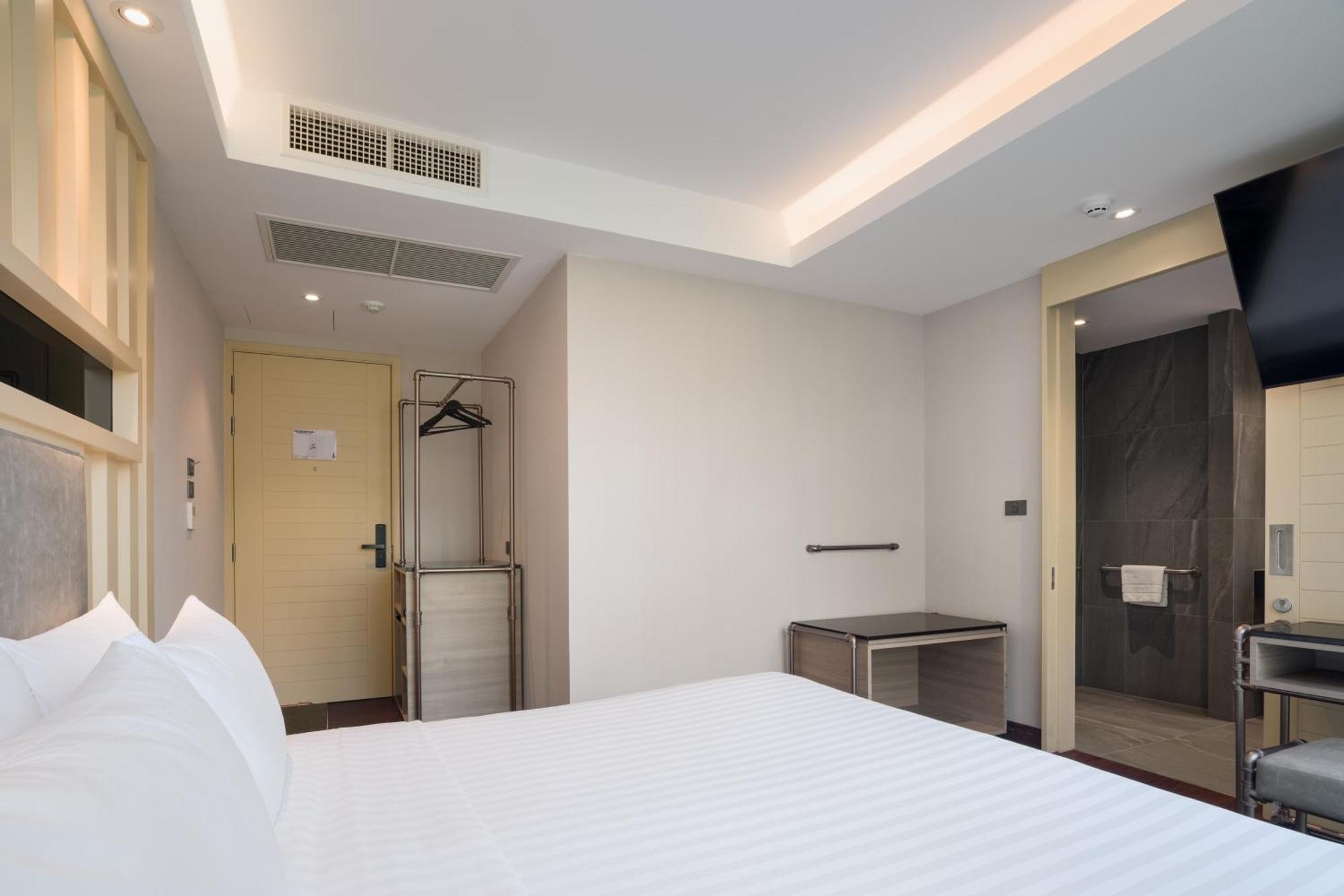 T2 The Portal Sukhumvit Banguecoque Exterior foto