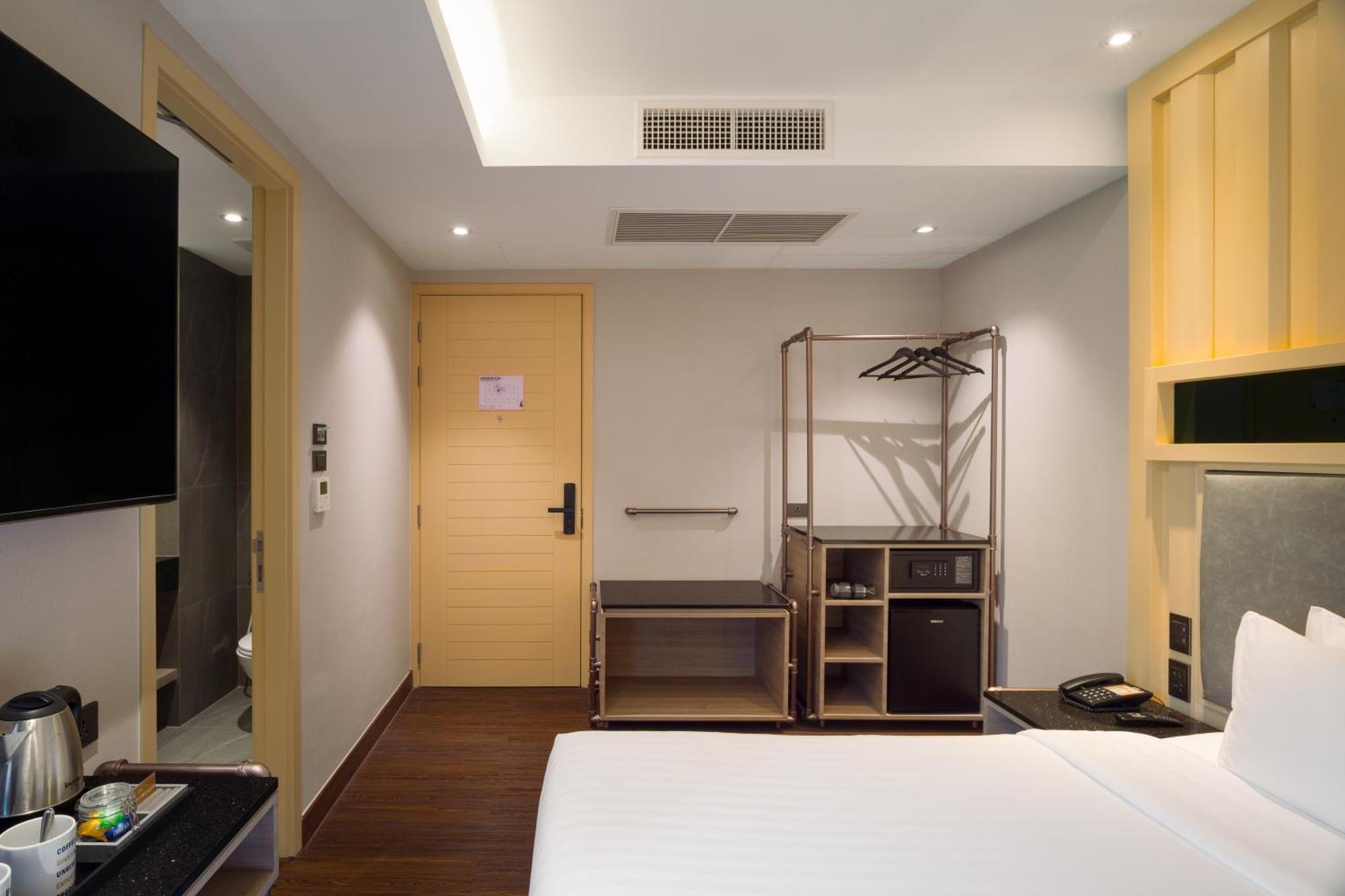 T2 The Portal Sukhumvit Banguecoque Exterior foto