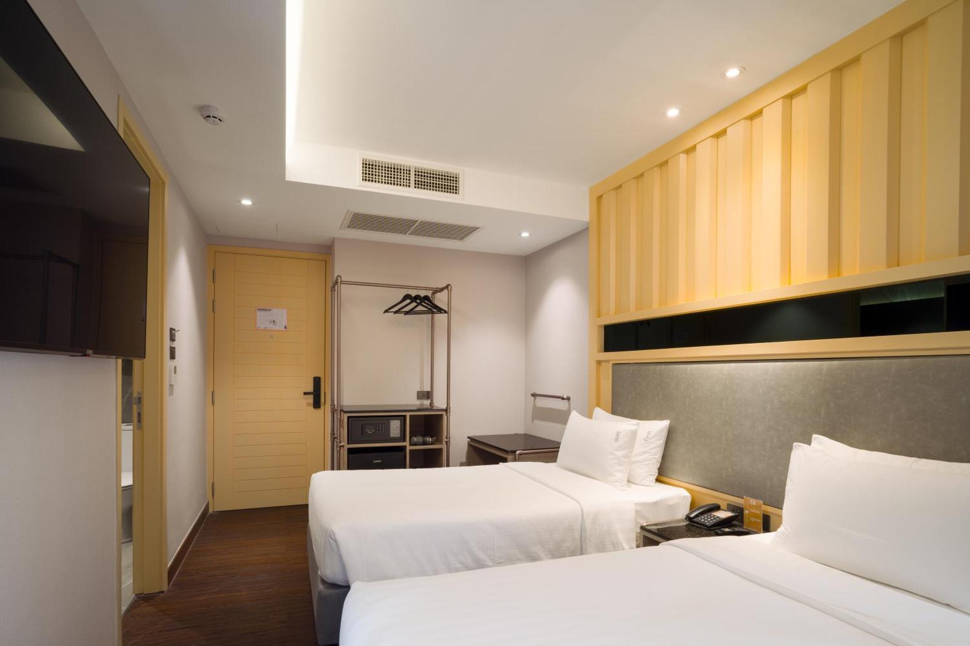 T2 The Portal Sukhumvit Banguecoque Exterior foto